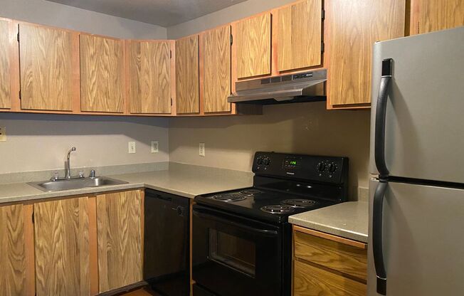 2 beds, 1 bath, 687 sqft, $2,095, Unit A404