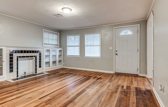 Cute Remodeled Bungalow in the heart of OKC!