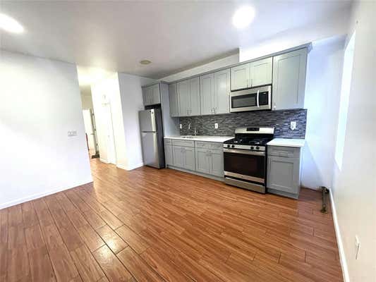 3 beds, 1 bath, 1,040 sqft, $3,500, Unit # FLOOR