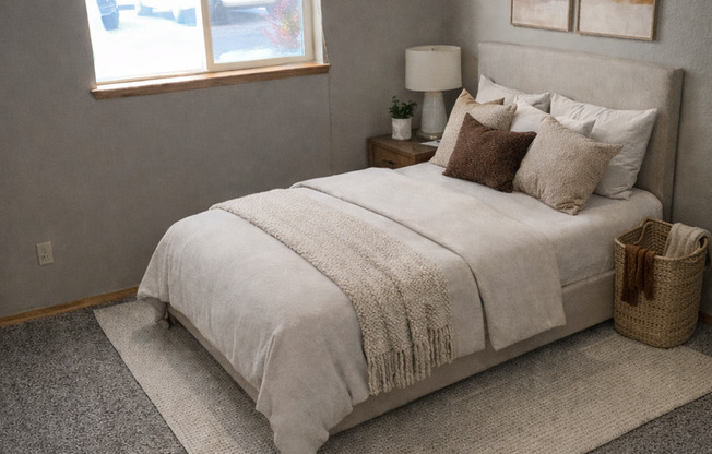 2 beds, 1 bath, 720 sqft, $1,125, Unit 05