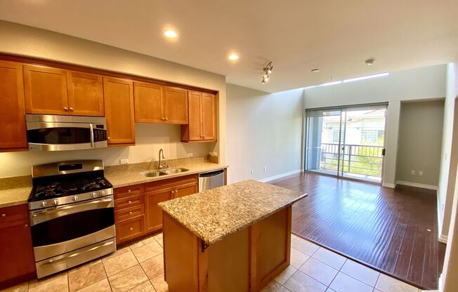 2 beds, 2 baths, 1,240 sqft, $3,650, Unit 238