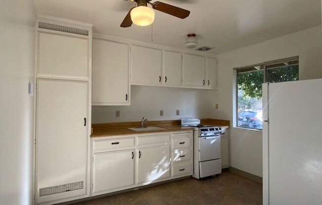 2 beds, 1 bath, 670 sqft, $1,395, Unit 2868002001