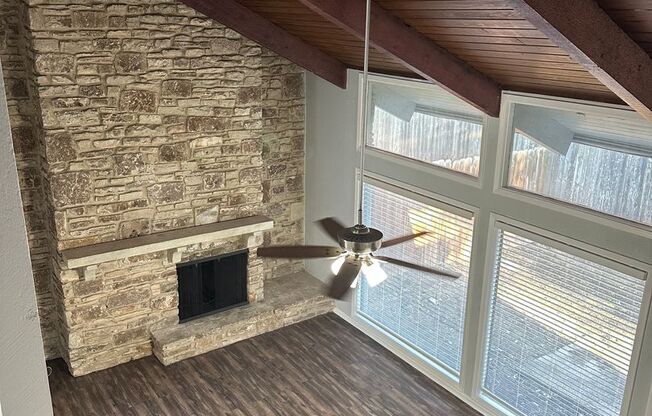 3 beds, 3.5 baths, 2,700 sqft, $1,999