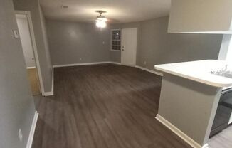 1 bed, 1 bath, 711 sqft, $865, Unit 124