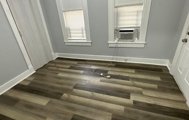 Fully Renovated 2/1 -Single Family Available for Immediate Rent!