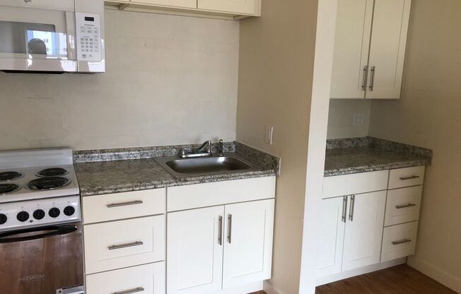 1439 NW 52nd St