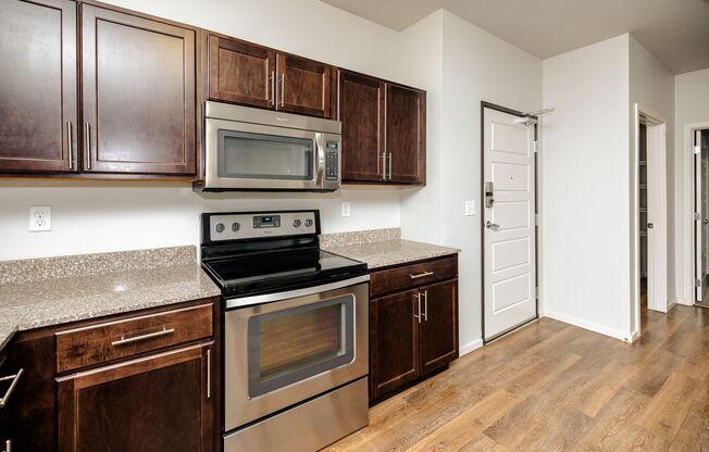 2 beds, 2 baths, 1,008 sqft, $1,770, Unit 315