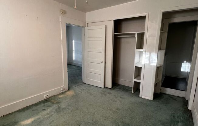 2 beds, 1 bath, $750, Unit 1156 A