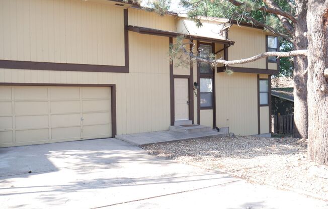 4 bed/2.5 bath home