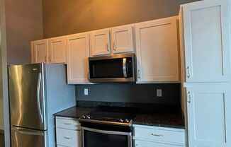 1 bed, 1 bath, 835 sqft, $1,850, Unit 309