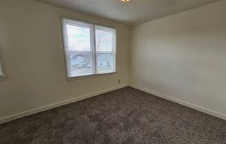 2 beds, 1 bath, $650, Unit 2446