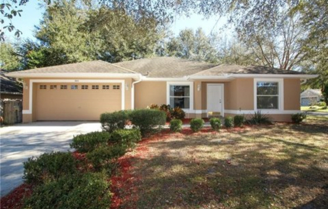 305 GDN OAK CT