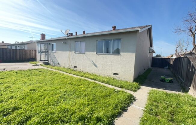 Spacious 3 Bedroom San Leandro Home with 2-Car Garage