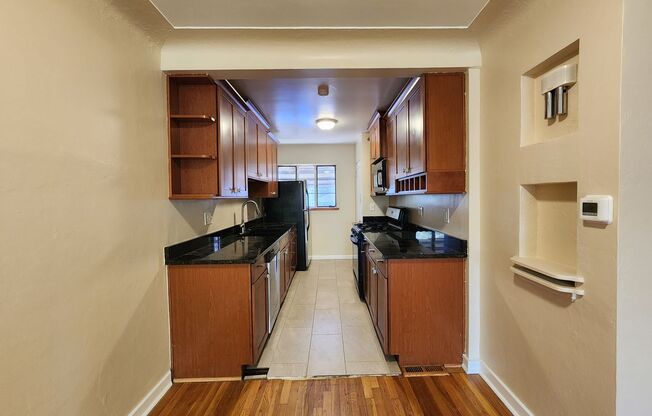 2 beds, 1 bath, $2,075