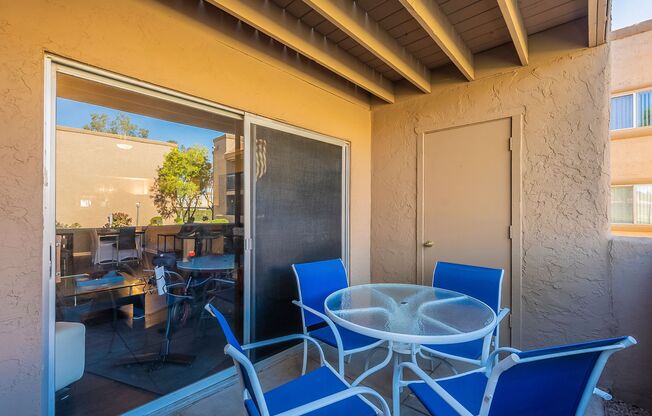 2 beds, 2 baths, $2,500, Unit #107
