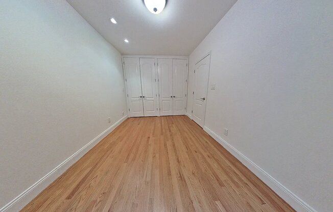 103 LEXINGTON AVE