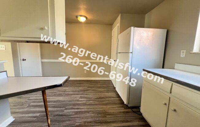 2 beds, 1 bath, 700 sqft, $925, Unit D