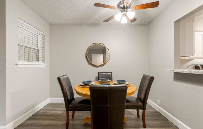 2 beds, 1.5 baths, 1,000 sqft, $1,099, Unit 65B