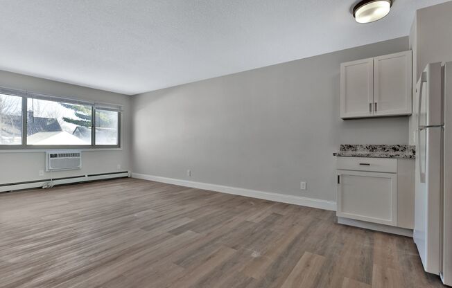 2 beds, 1 bath, $1,685, Unit 111
