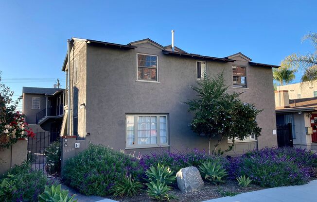 Large 1 Bed/1 Bath Hillcrest