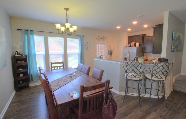 Beautiful End Unit Townhome in South Durham!