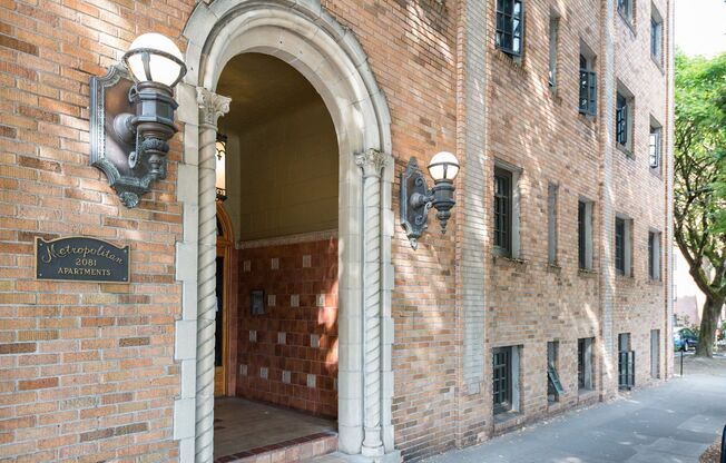 Metropolitan Apartments