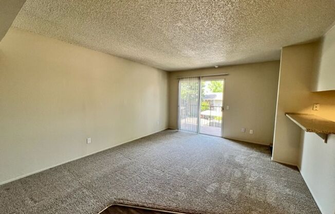 1 bed, 1 bath, 700 sqft, $1,595, Unit 88