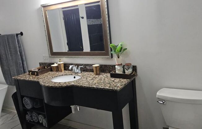 Live and work in Downtown Bristol