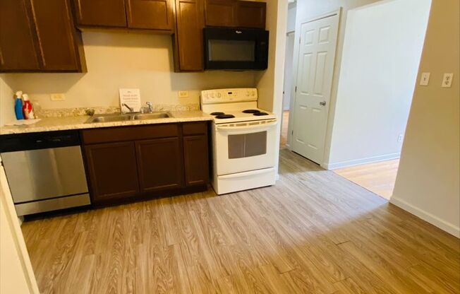 4 beds, 1 bath, $1,350