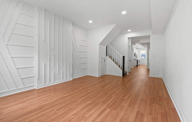 324 E 23 ST