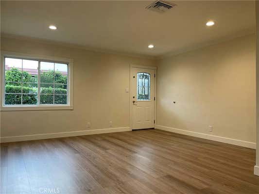 3 beds, 2 baths, 1,517 sqft, $4,400