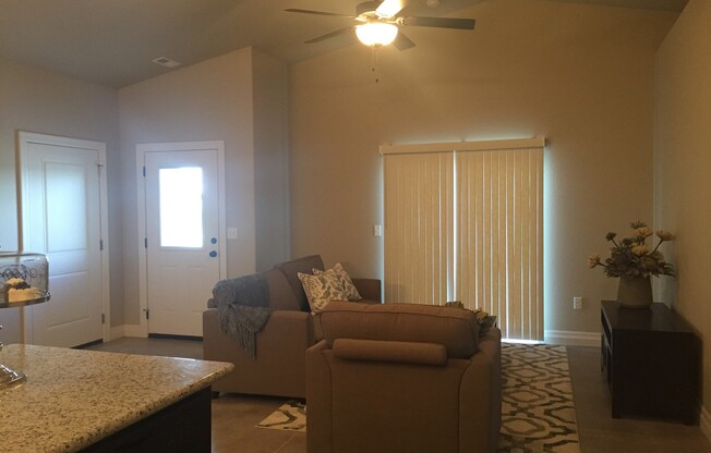 3 beds, 2 baths, $1,495