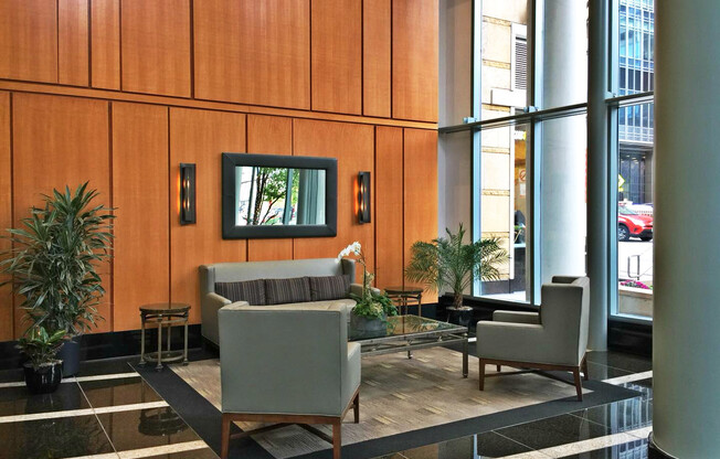 River North High Rise 1b/1b with Fantastic View
