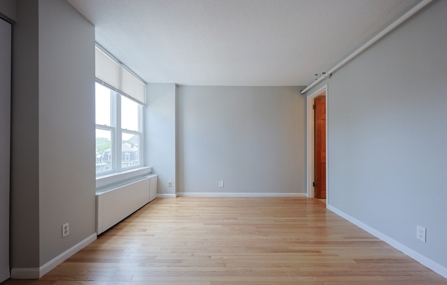 2 beds, 2 baths, 1,000 sqft, $3,950, Unit 401