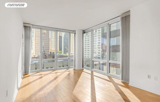 2 beds, 1.5 baths, 919 sqft, $7,500, Unit 8J
