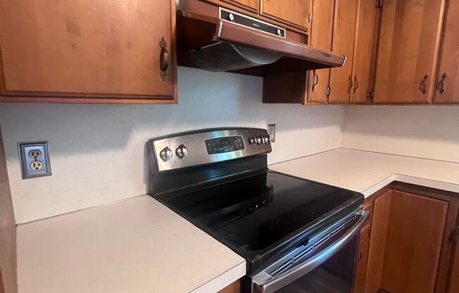 Cute 2BR 1 BA home in Bremerton near PSNS