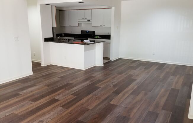 2 beds, 2 baths, 1,027 sqft, $1,535, Unit 410-102