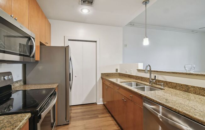 1 bed, 1 bath, $2,150, Unit #109