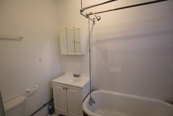 Studio, 1 bath, 400 sqft, $2,600, Unit 20
