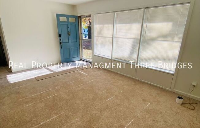 9 REGINA CT