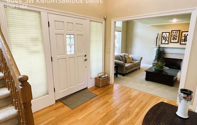 6044 SW KNIGHTSBRIDGE DR