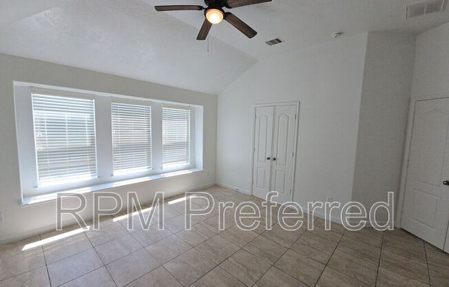 1306 SQUIRE DR