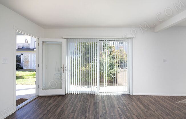 Perfectly Located 2BR in Crown Point Area with Parking!