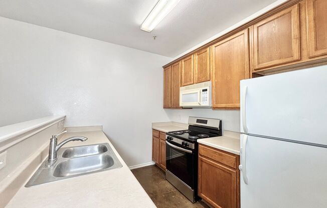 10814 Mathom Landing 1