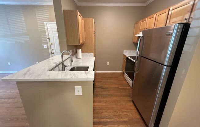 1 Bedroom | 1.5 Bathroom Ground Level Raleigh Condo *Water Included*