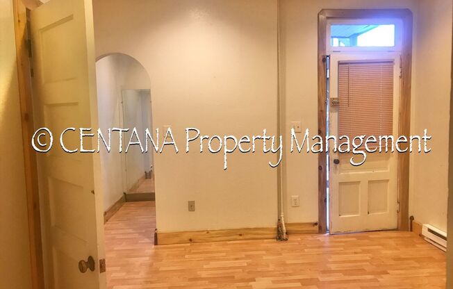 2 beds, 1 bath, $975, Unit #725