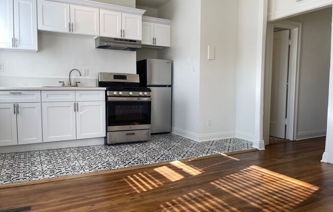 Studio, 1 bath, 400 sqft, $1,495, Unit 0405