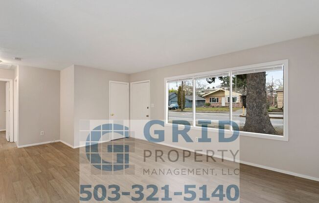 3 Bedroom Home - Large Corner Lot - SE Portland!