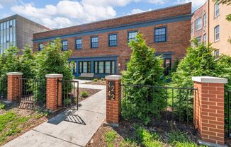 4242 Lindell Blvd LLC