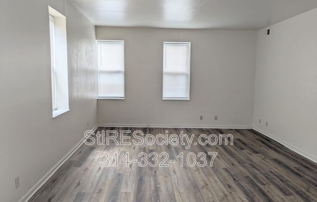 2707 RUSSELL BLVD